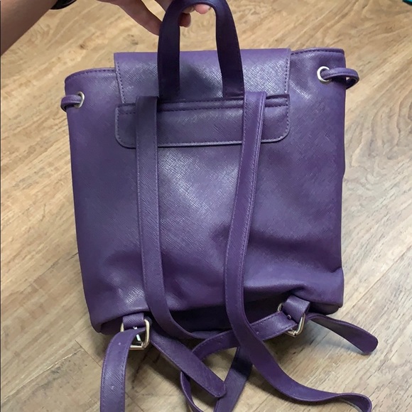 Matching large tote and small backpack - Picture 4 of 5